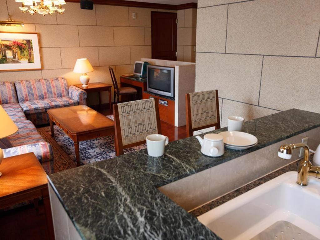 Hotel T Point Осака Экстерьер фото